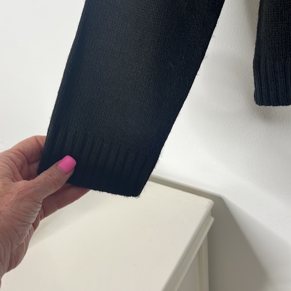 Karen Scott Christmas Sweater, Black, Size Large. - Picture 5 of 7